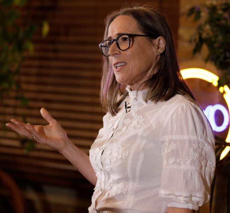 Photo of parenting expert Anita Cleare giving a talk on how to raise AI-ready kids
